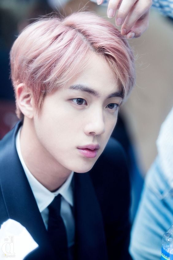 Tren 23 Gaya Rambut Pria a la K-Pop untuk Tahun 2021