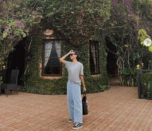 Rupa-Rupa OOTD Simpel Glenca Chysara, Boleh Ditiru Lho!
