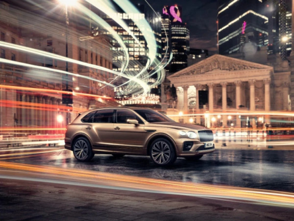 Bentley Bentayga Hybrid Bisa Tempuh 863 Kilometer Sekali Jalan