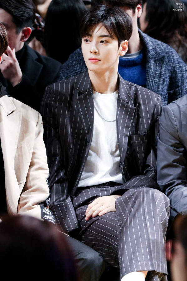 Makin Ngetop, Ini Estimasi Kekayaan Cha Eun-Woo dan Caranya Membelanjakan Uang