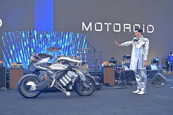 Keluar dari Jepang, Robot Motor Yamaha Berkeliaran di Vietnam