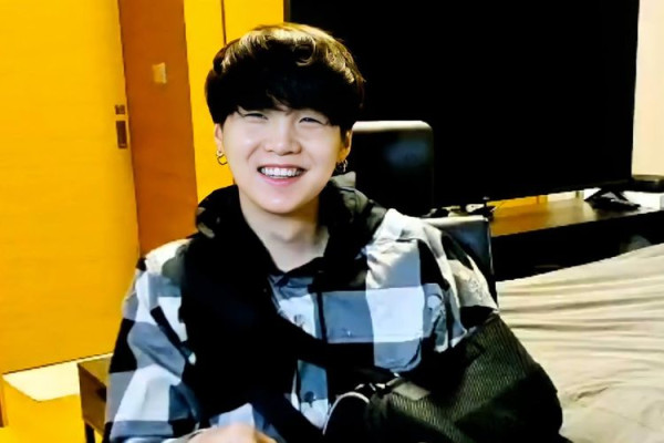V BTS dan Suga Ungkap Alasan Sikap Mereka Kini Berubah