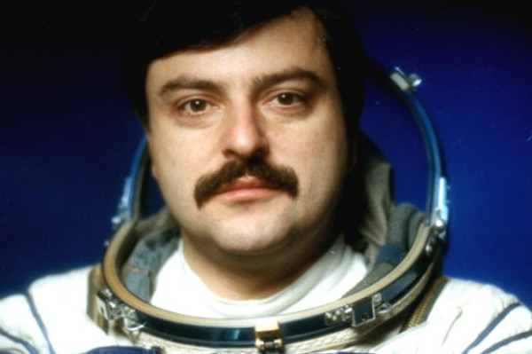 10 Misi Astronot Terlama di Luar Angkasa, Rekor Dipegang Valery Polyakov