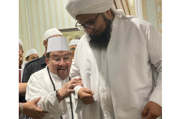 Pesan Habib Ali Al-Jufri Atas Wafatnya Habib Ali bin Abdurrahman Assegaf
