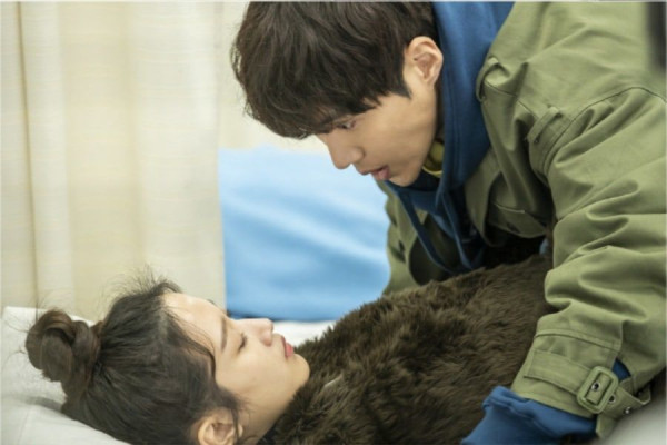 Agensi Akui Moon Ga-Young Ditawari Main Drama Romantis Misteri Bareng Kim Seon-Ho