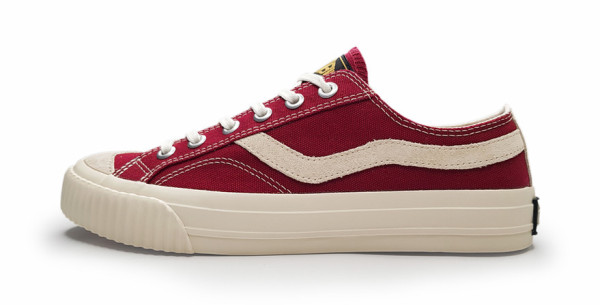 5 Rekomendasi Sneakers Kece yang Nyaman untuk Dipakai