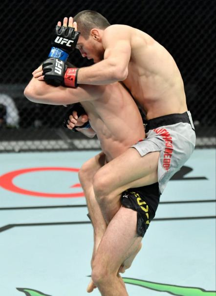 Habis Khabib Nurmagomedov Terbitlah Umar Nurmagomedov: Reinkarnasi Khabib