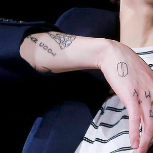 13 Tato Jungkook BTS dan Maknanya