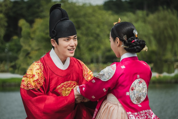 Kim Jung-Hyun Bicara Soal 'Mr Queen', Sifat Introver, dan Cerita Lucu soal Hanbok