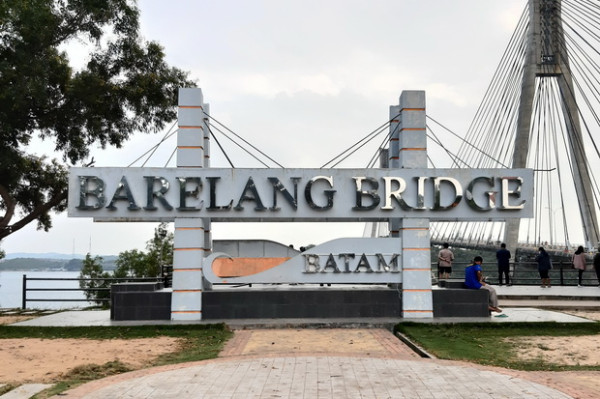 Pelesiran ke Batam, Tidak Afdol Kalau Belum Kunjungi Balerang Bridge