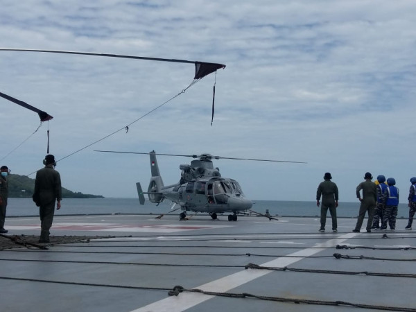 Salurkan Bantuan, TNI AL Kerahkan Helikopter Jangkau Daerah Terisolir di Sulbar
