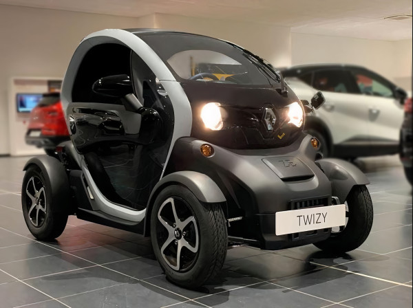 Renault Twizy, Mobil Listrik Imut yang Harganya Amit-Amit