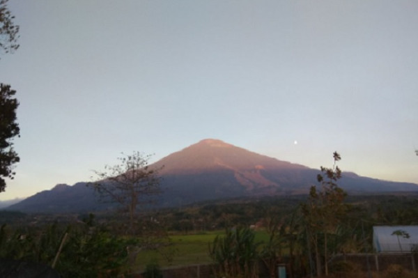 Nyi Pelet, Siluman Pemuja Kecantikan Penguasa Gunung Ciremai