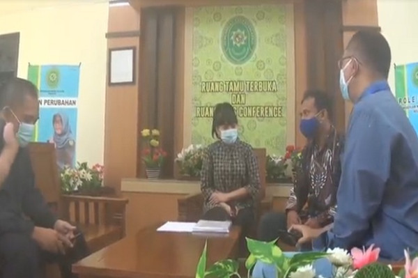 Tak Tega Gugat Orangtua karena Fortuner, Alfian Tawarkan Perdamaian ke Sang Ibu dan Ayahnya