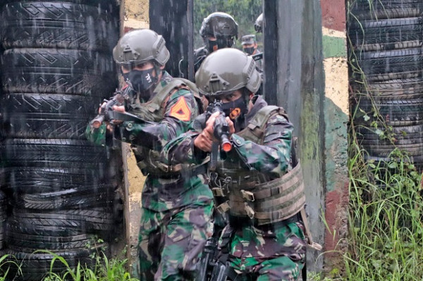 Taruna AAL Terlibat Pertempuran Sengit Jarak Dekat di Markas Prajurit Petarung