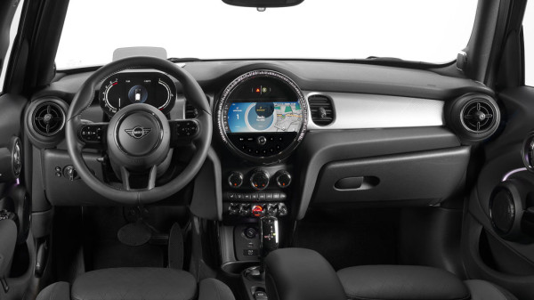 Hai Anak Muda Kaya, Cermati MINI Baru yang Makin Keren Ini!