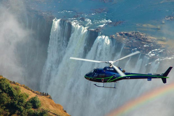 Ingin Liburan Makin Berkesan, Cobain Tur Helikopter Spektakuler di Berbagai Dunia