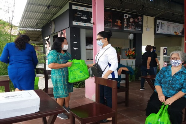 UMKM di Kota Manado Jadi Korban Banjir dan Longsor, Perindo Turun Tangan Beri Bantuan