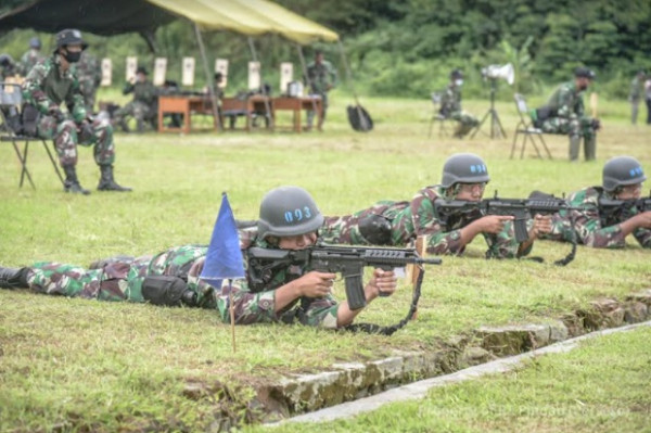 Muntahkan 700 Peluru per Menit, Detasemen Kawal Khusus Coba SS2 Pindad Terbaru