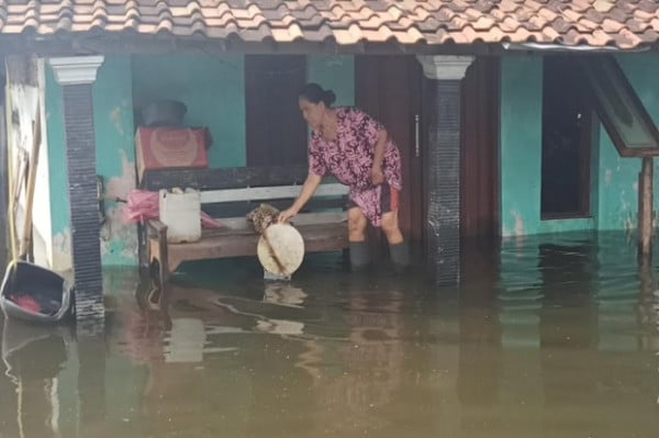 Jalur Pantura Pekalongan Terendam Banjir, Begini Kerusakannya