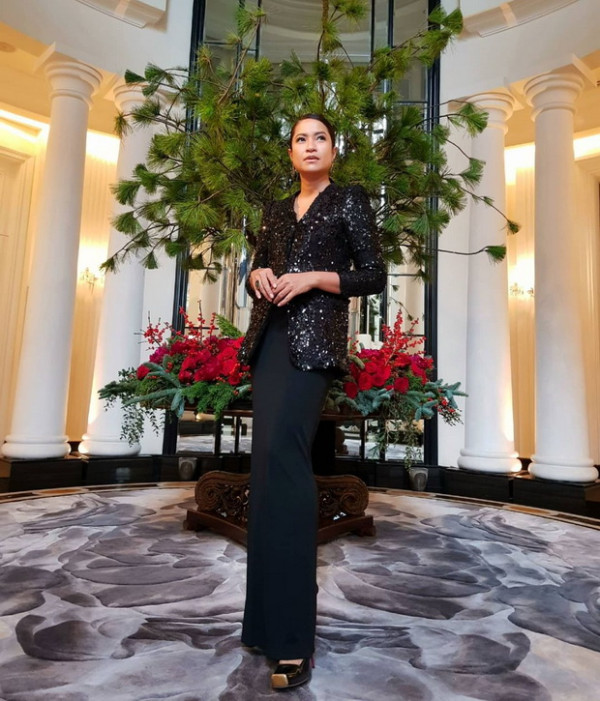 Begini Gaya Elegan Mama Rosa, Ibunda Aldebaran di Ikatan Cinta