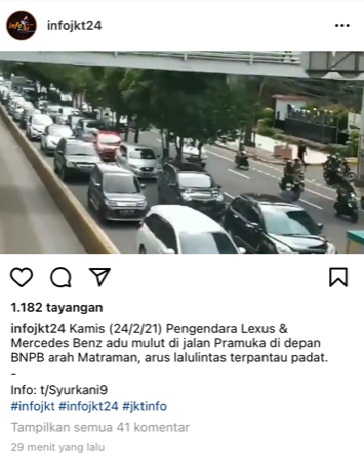 Dua Pengendara Mobil Mewah Adu Bacot di Jalan Pramuka, Netizen: Bikin Macet Aja Orang Kaya