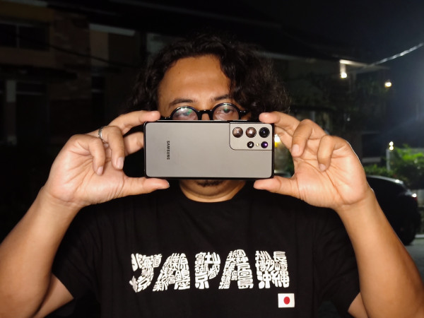 Jajal Semua Fitur Kamera Galaxy S21 Ultra 5G di Kondisi Gelap-Gelapan