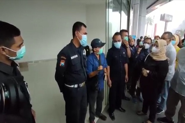 Tak Kantongi Izin, DPRD Surabaya Larang RS Darurat COVID-19 Milik Siloam Beroperasi