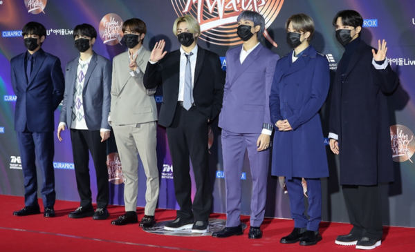 Sering Dikritik, Akhirnya Big Hit Entertainment Buka Lowongan untuk Stylist Baru