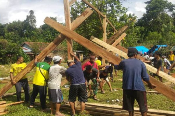 Masjid Darurat untuk Korban Gempa Bumi Mamuju