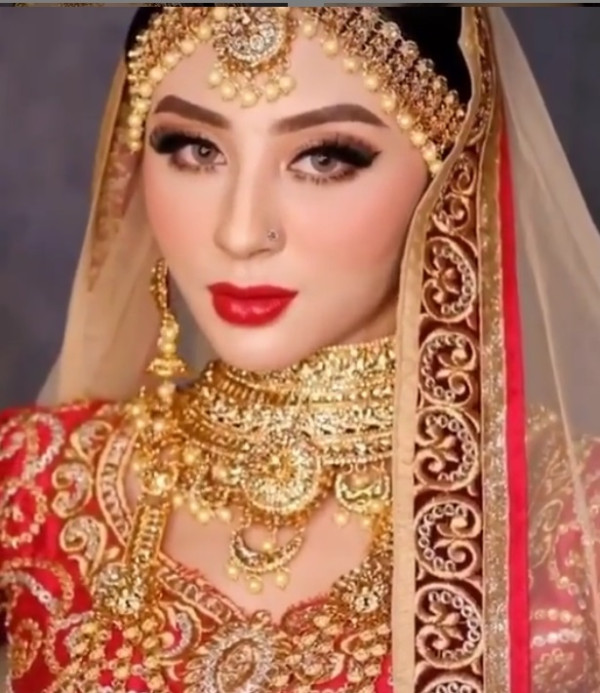 Jelang Nikah, Margin Wieheerm Wujudkan Mimpi dengan Tampilan Pakistani Look
