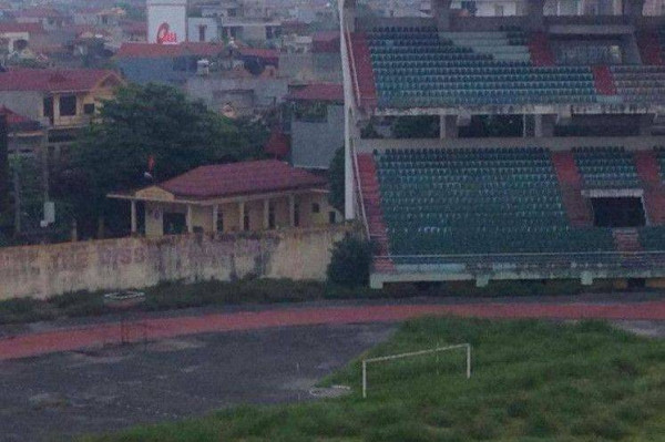 6 Stadion Sepak Bola Terburuk di Dunia; Ada yang dari Indonesia