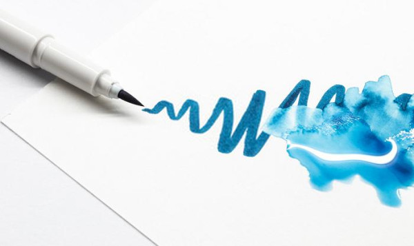 Cara Memilih Brush Pen dan Tinta Hand Lettering Sesuai Kebutuhan
