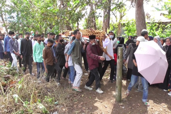 Korban Duel Maut Rebutan Pacar Dikenal Berjiwa Sosial Tinggi dan Suka Bercanda