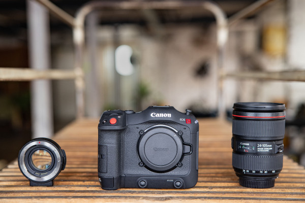 Canon EOS C70, Kamera Sinema dengan Mount RF Berbodi Ringkas