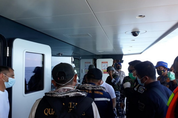 Masuk Perairan Aceh Tanpa Izin, Kapal Pesiar Mewah Ditahan Imigrasi dan TNI AL di Tengah Laut