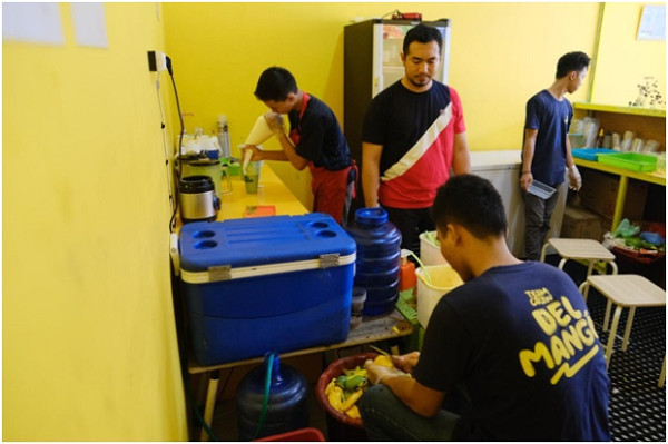 Kisah Manis Para Mitra GrabFood, Teknologi Pembawa Rezeki