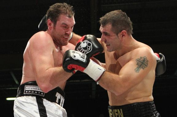 5 Pertarungan Terberat Tyson Fury Mengguncang Tinju Kelas Berat