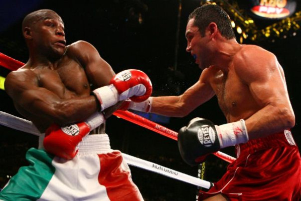 5 Pertarungan Terberat Floyd Mayweather sebelum Pensiun 50-0