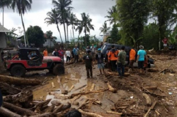 Banjir, Longsor Gempa hingga Tsunami Mengintai, Ini Daerah Rawan Bencana di Jabar