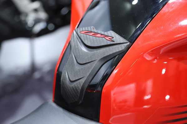 Total Cuma Rp1,5 Juta, Ini 6 Aksesori Resmi yang Bikin Honda CBR150R 2021 Lebih Ciamik!