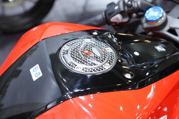 Total Cuma Rp1,5 Juta, Ini 6 Aksesori Resmi yang Bikin Honda CBR150R 2021 Lebih Ciamik!