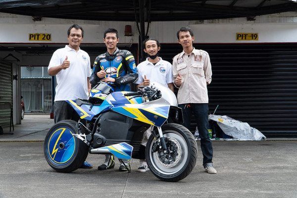 Motor Listrik Universitas Budi Luhur Raih Top Speed 100 KPJ di Sentul