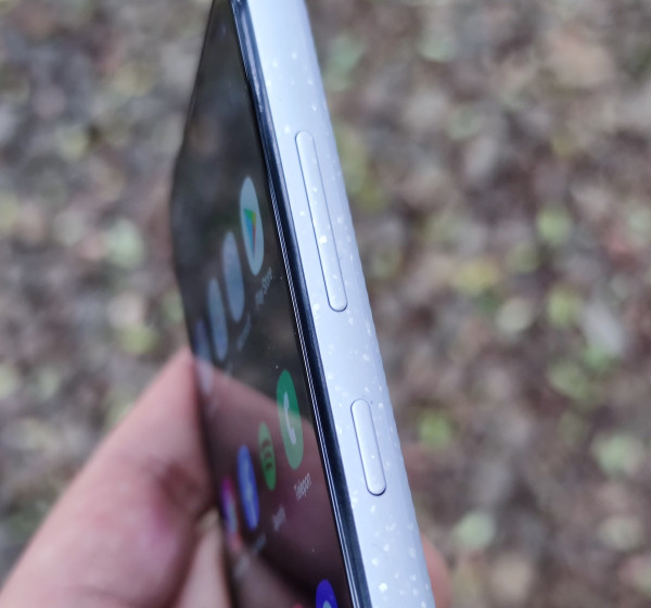 Unboxing, Harga, dan Spesifikasi Galaxy A02, Ponsel Sejutaan Berdesain Denim