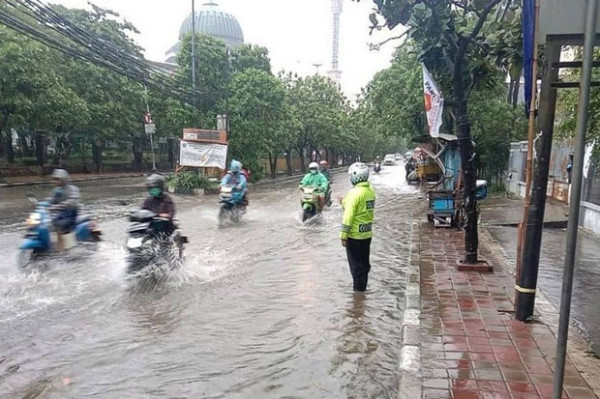 Hujan Deras, Beberapa Wilayah di Jakarta Utara Tergenang