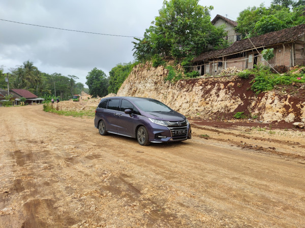 Honda Odyssey 2.4L Prestige, Mobil untuk Mereka yang Terlalu Cepat Sukses!