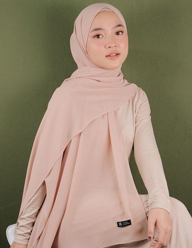 Dituduh Pelakor Selingkuh, Yuk Intip Gaya Hijab Nissa Sabyan