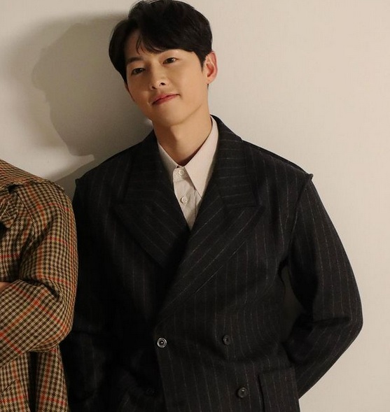 Baru Punya Instagram, Song Joong Ki Rajin Posting Foto