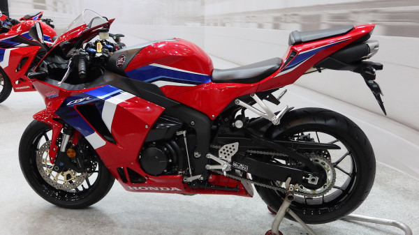 10 Fakta Honda CBR600RR, Motor Balap buat Harian Seharga Rp550 Juta