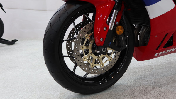 10 Fakta Honda CBR600RR, Motor Balap buat Harian Seharga Rp550 Juta